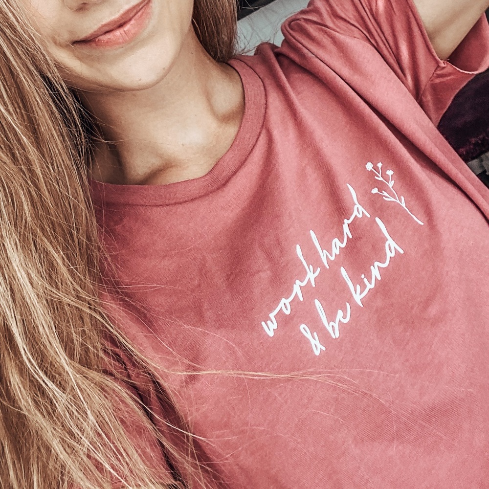 work hard & be kind l raw hem tee